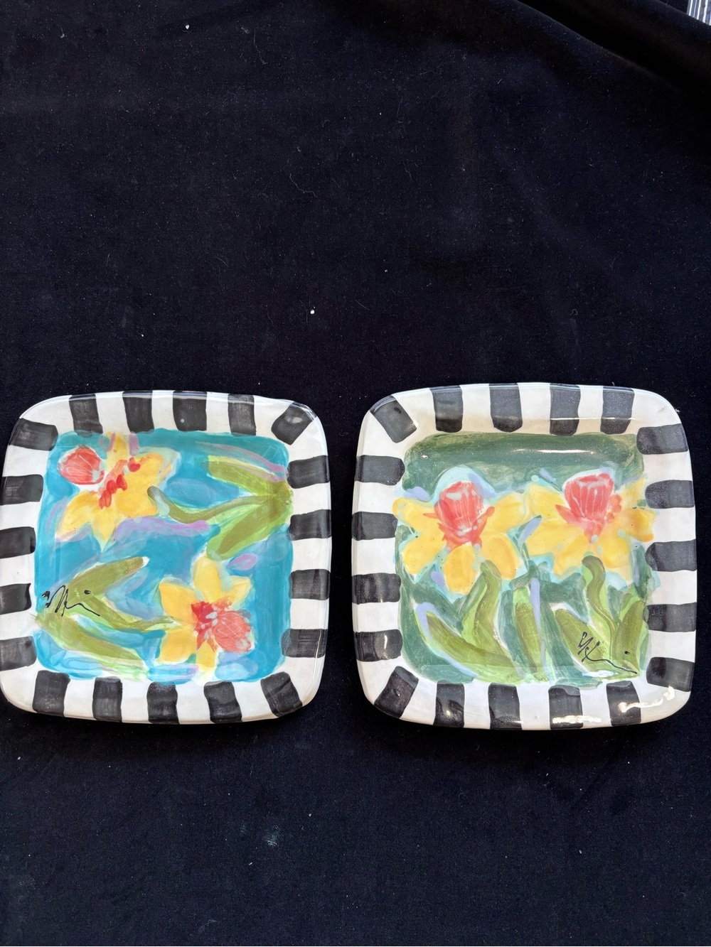 2 Handmade Daffodil Design  7” SquareCeramic Dessert Plates Original